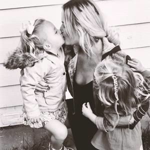 Meet your Posher, Brooke